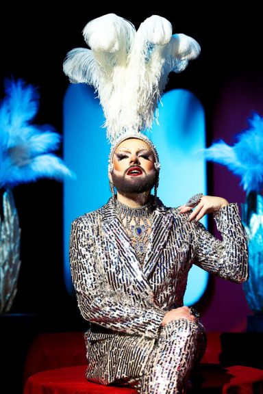 GISELA KLOPPKE Boylesque Star