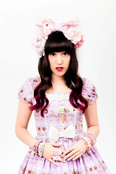 MELISSA LEE MELISSA LEE